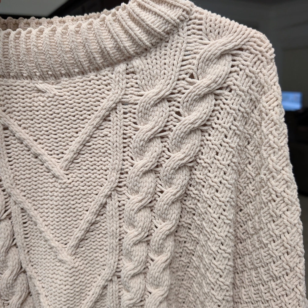 BLANKNYC Soft Cable Knit Sweater - Picture 3 of 5